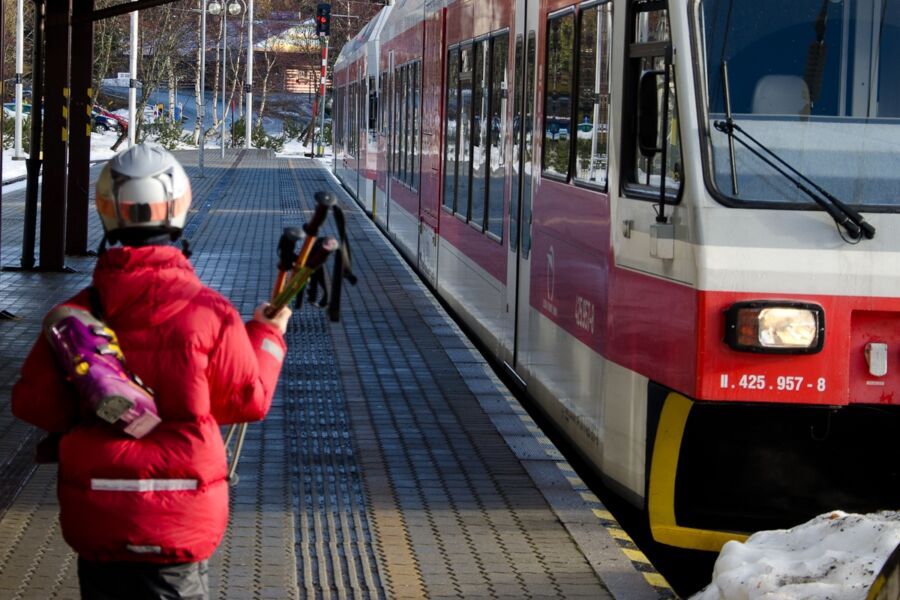 Koleją na narty. Cz.2. Wygoda narciarza