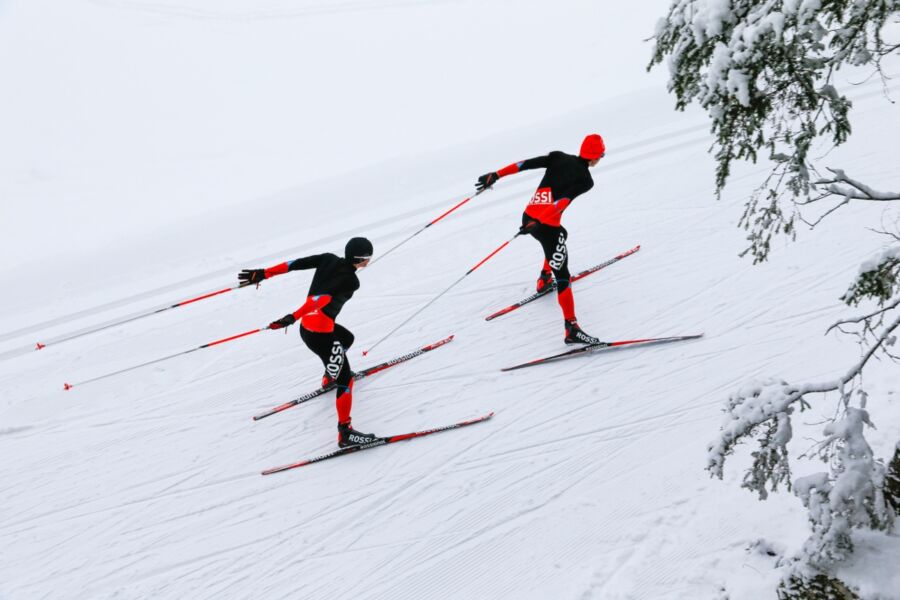 Rossignol Infini Skiing – odzież kompresyjna specjalnie dla biegaczy narciarskich