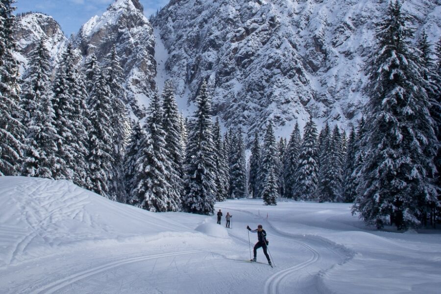 Biegówki w Słowenii: jak Kranjska Gora i Planica stawiają na nordic