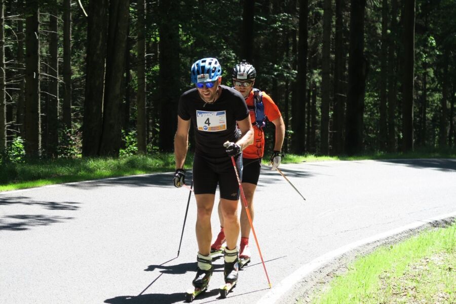 Dwa zespoły teamu nabiegowkach.pl prowadzą po I etapie Vexa Skiroll Tour