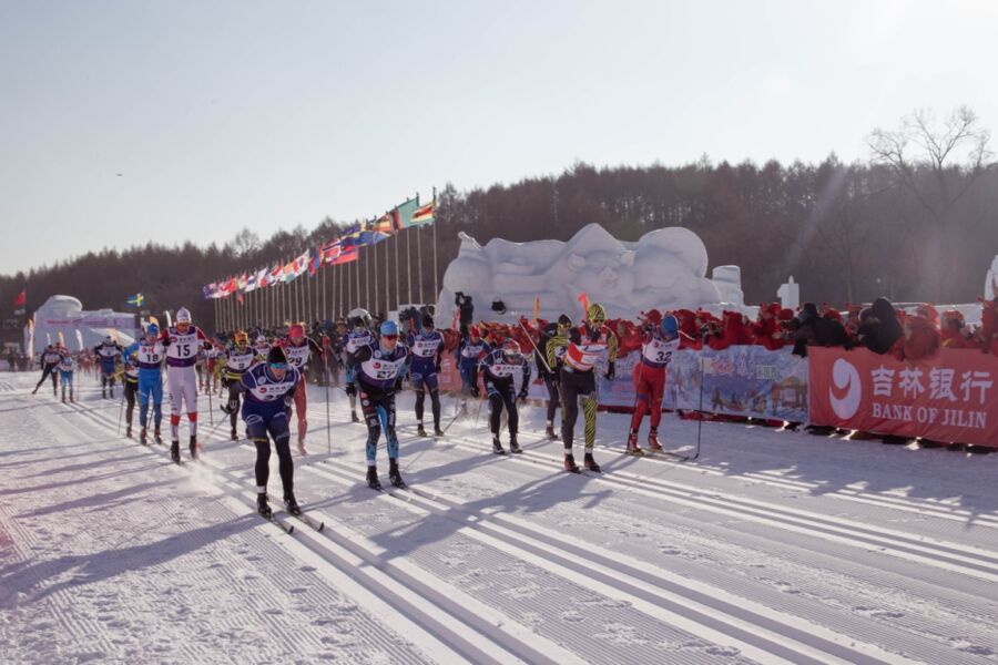 Po letniej przerwie wraca ściganie w cyklu Worldloppet, pierwsze były Chiny